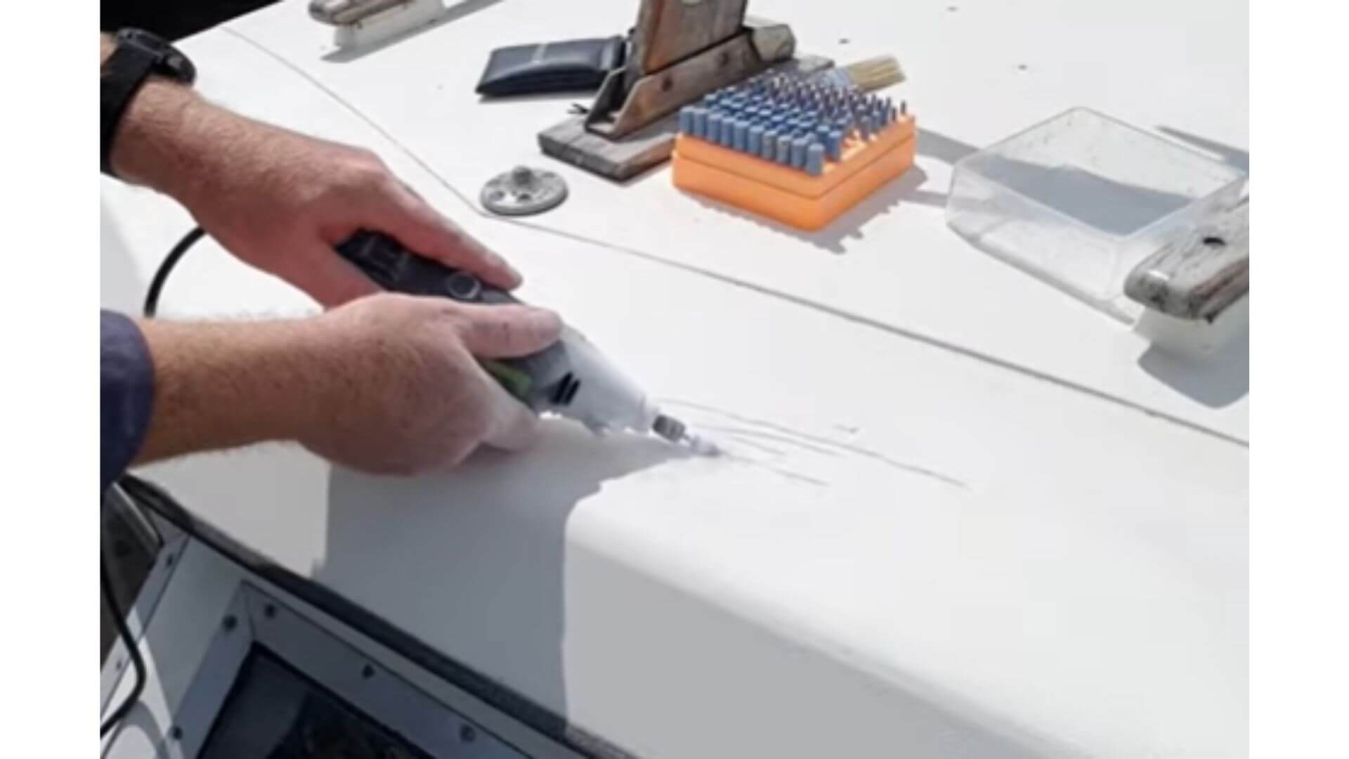 Fiberglass Boat Crack Repair The Definitive Guide Boat Genesis